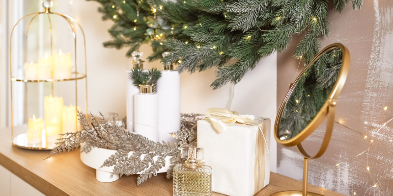 Creating Holiday Vignettes 